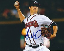 Signed  8x10 MATT WISLER Atlanta Braves Autographed photo - COA 