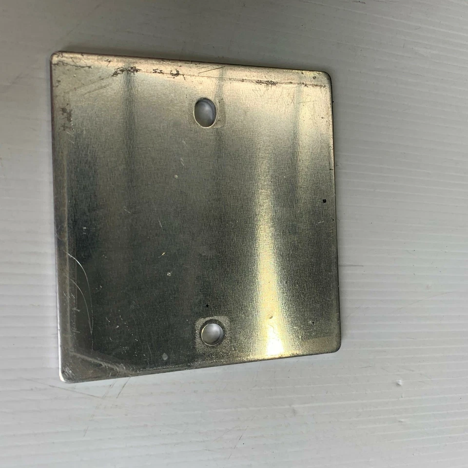 Honda DN-01 NSA700 2009 Voltage regulator reg plate 31601-MEH-000 - Image 2 of 3