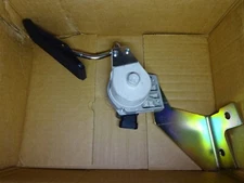 throttle pedal international part number 2594393c92 new READ DESCRIPTION