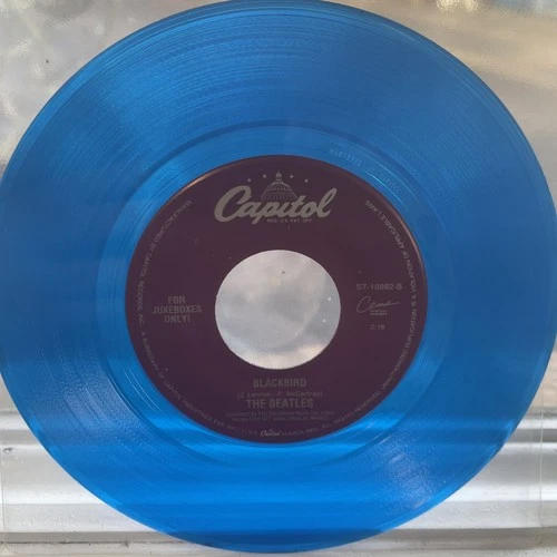 The Beatles / While My Guitar Gently Weeps & Blackbird 7” Capitol Blue 45 / ex