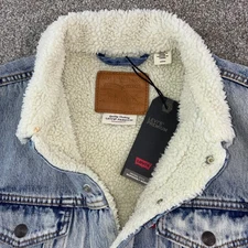 NWT Levi's Mens Size Small Sherpa Lined Insulated Denim Trucker Jacket Snap