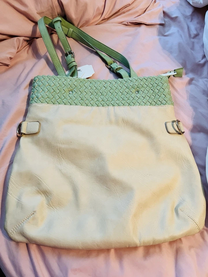NUEVO CON ETIQUETAS Bolso de Mano Republic “Vegano” Cuero Ajustable Cartera/Boho Chic Foto 2 de 4