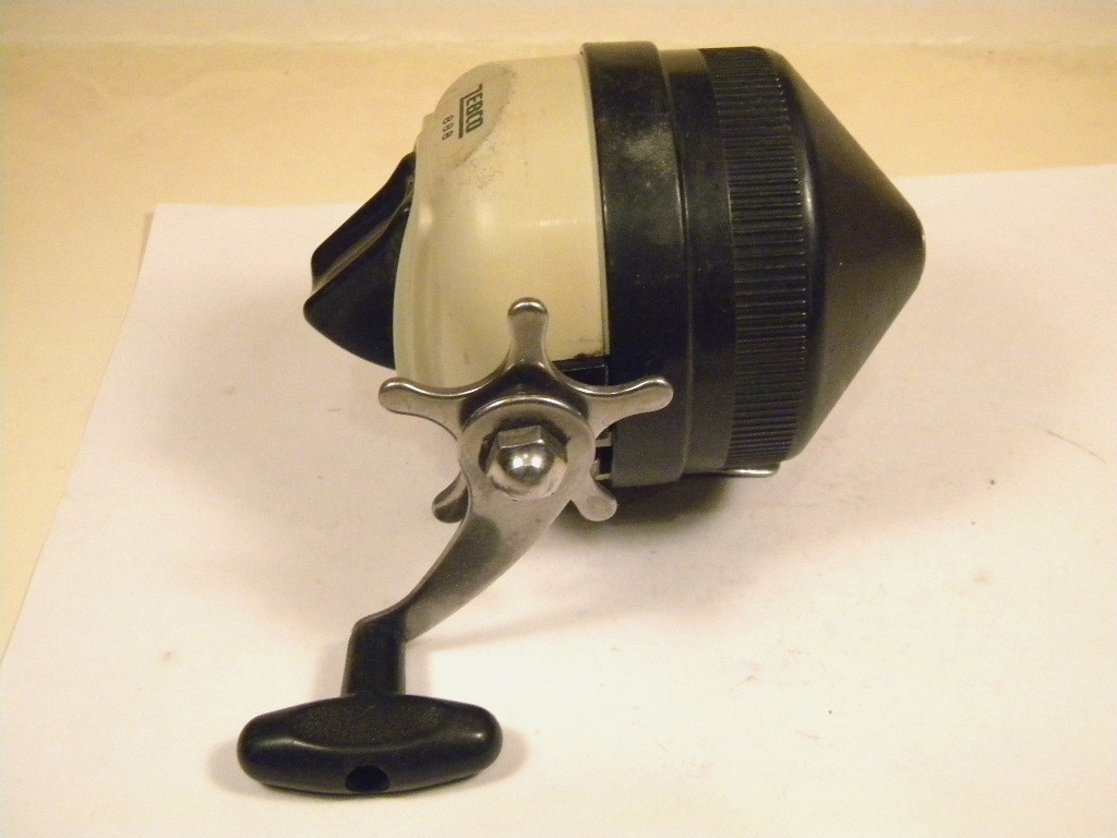 Vintage Zebco 888 metal foot casting reel Made in USA