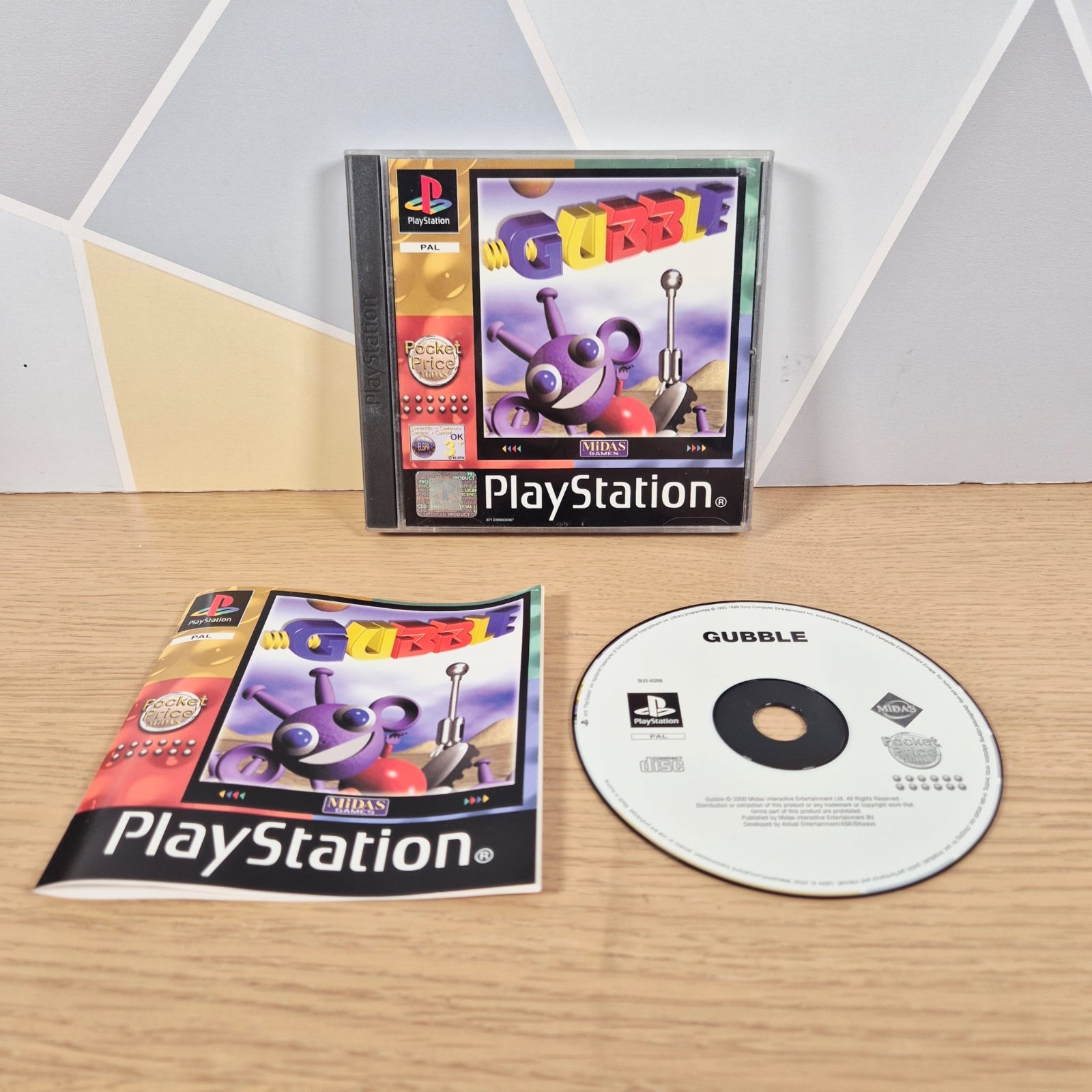 Gubble 2000 Sony PlayStation 1 PS1 Puzzle Action PAL Video Game with Manual