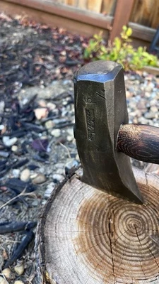 6 Pound True Temper Splitting Maul On A 34 Inch Whiskey River Handle - Image 1 of 3
