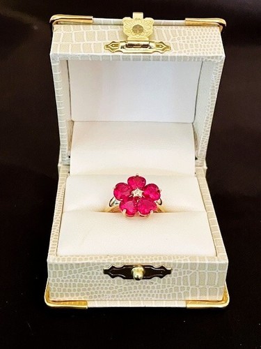 5.25 Ct. TCW Lab-Created Ruby and Diamond Flower Heart Ring in 14K Yellow Gold - Picture 9 of 9