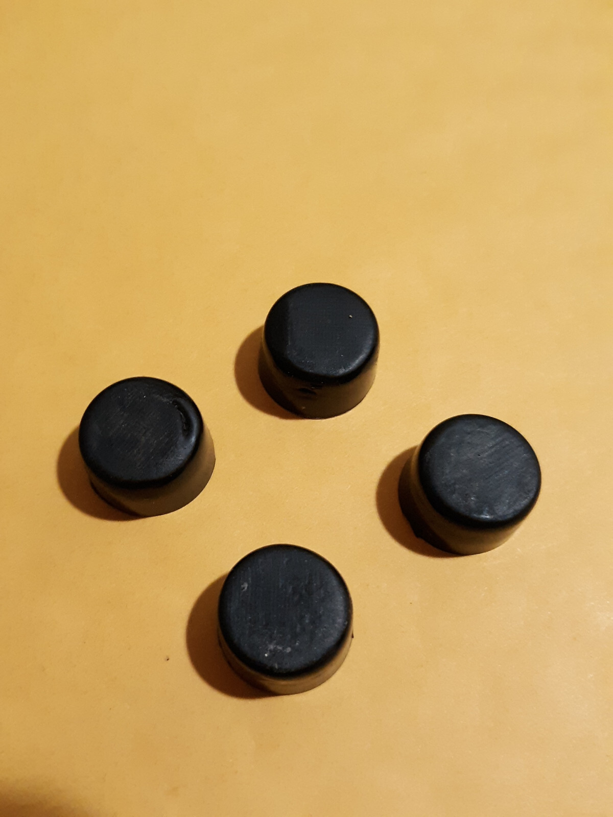 Sewing Machine Bed Leg Foot #313909-451 For Singer Set Of Four Used-image