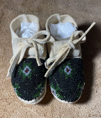 One Awesome Pair Of Beautiful Native American Lakota Sioux Beaded Baby Moccasins