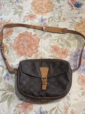 Sac Bandoulière Louis Vuitton Modele Jeune Fille - Photo 1/4