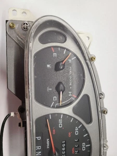 99 FORD TAURUS SPEEDOMETER CLUSTER MPH EXC SHO 120 MPH - Image 2 of 4