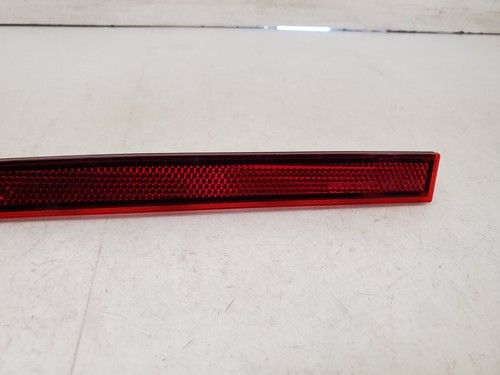 ✅ 21-24 OEM BMW G80 G82 G83 M3 M4 Rear Right Bumper Reflector Light - Picture 3 of 12