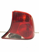 2000 2001 2002 2003 2004 Ford Focus Tail Light Assembly Right 2000 2001 2002 2003 2004 Ford Focus Tail Light Assembly Right