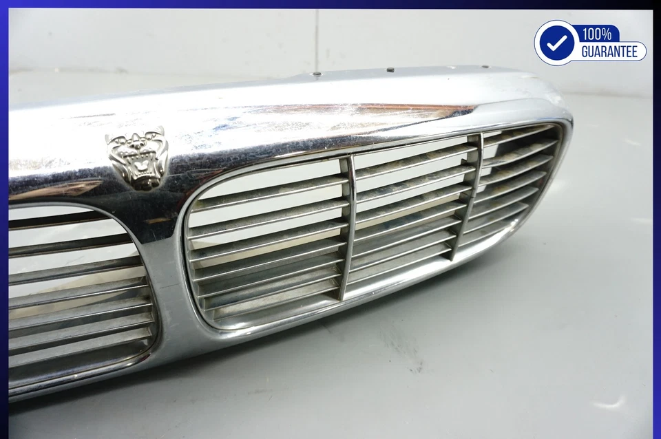 Jaguar Vanden Plas XJ8 XJR 2004-2007 PARRILLA SUPERIOR DELANTERA OEM 2W93-8A100-A cromada Foto 2 de 4