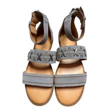 Frye and Co. Gray Suede Ankle Strap Sandals 8.5 – Boho Artisan Summer Flats