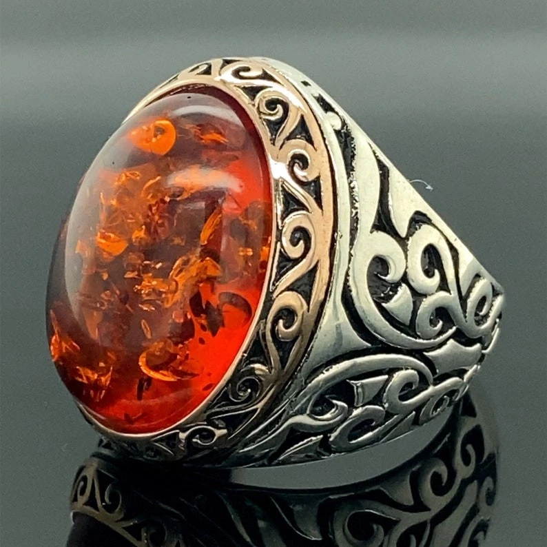 925 Mens Handmade Natural Orange Amber Stone Ring - Image 2 of 4