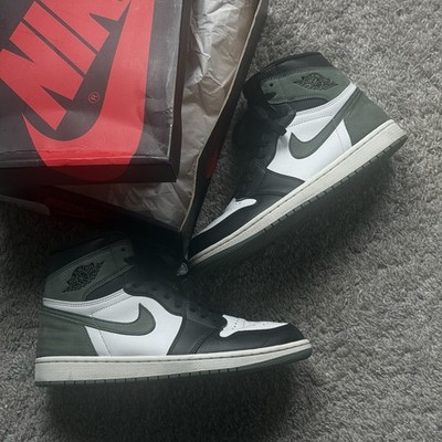 Air Jordan 1 Retro High OG 'Best Hand in the Game - Clay Green' | 555088 135