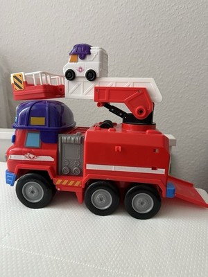 Super Wings und Garage mit 3 Fahrzeuge