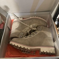 Sole Society Taleese 2 Lug Sole Lace Up Combat Boots White/Grey Suede - Size 7.5