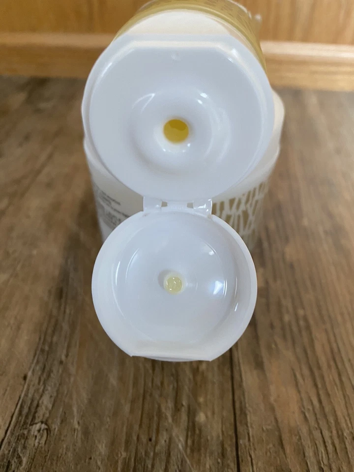 Origins *Set*Of*Three* Ginger Soufflé Cream • Body Scrub • Body Wash (open) - Image 4 of 4