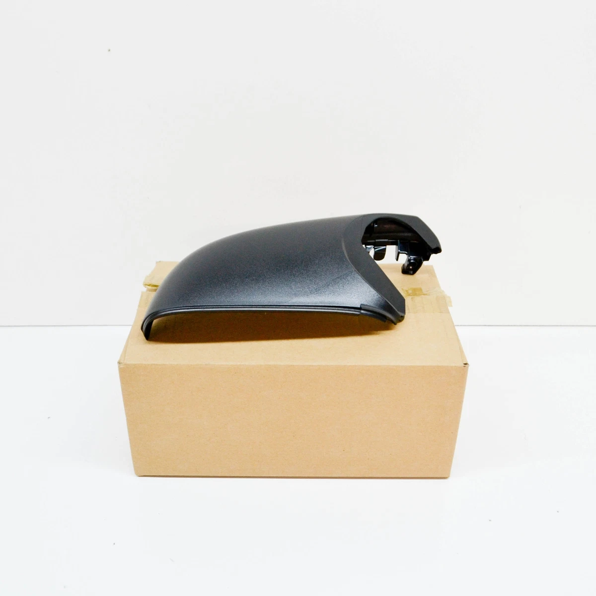 NEW BMW 2 GT F46 FRONT RIGHT DOOR MIRROR LOWER TRIM 51167386572  