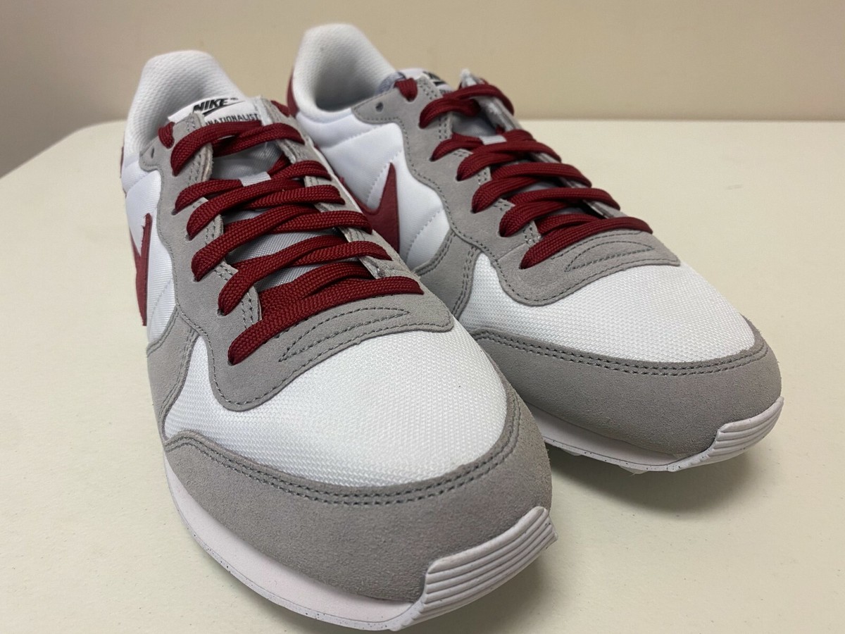 Mens 8 Nike Internationalist ID White/Maroon CW7635 991 Mens 8 Nike Internationalist ID White/Maroon CW7635 991