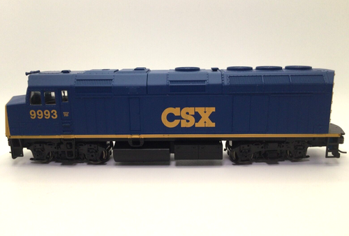 Walthers Trainline CSX #9993 EMD F40Ph Locomotive HO Scale Item 931-334