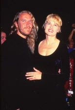 Dia Geena Davis and Husband Renny Harlin 1993 KB Format Photographer P5-5-3-2