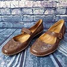 Easy Spirit Ebbyt Brown Leather Embossed Mary Janes Size 9.5 US M