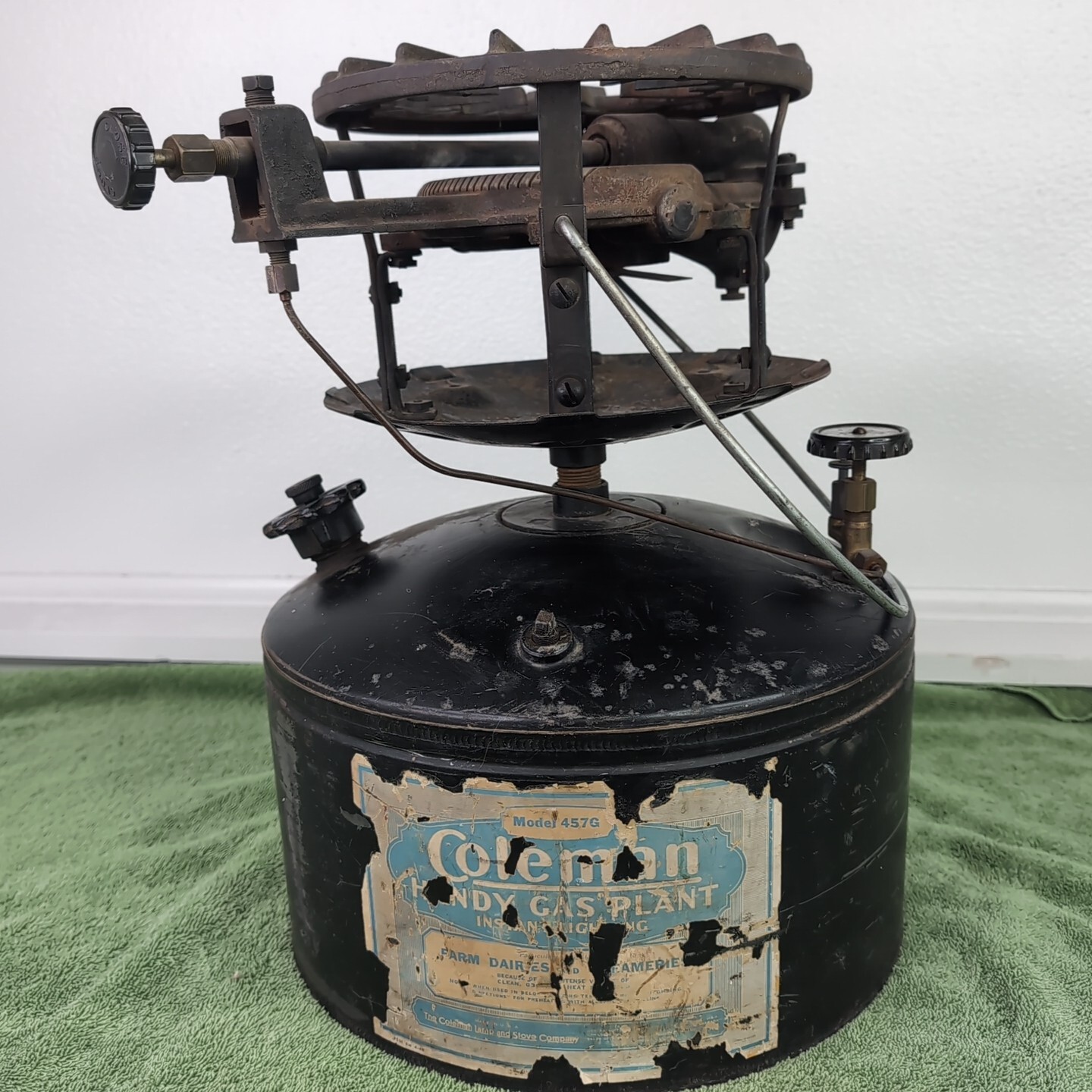 Vth Coleman Handy Gas Plant Model 457G Portable Heater/Stove Tested And Working