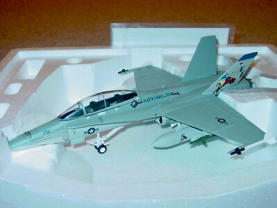 Franklin Mint Armour diecast B11B201 F/A-18 Hornet USMC 