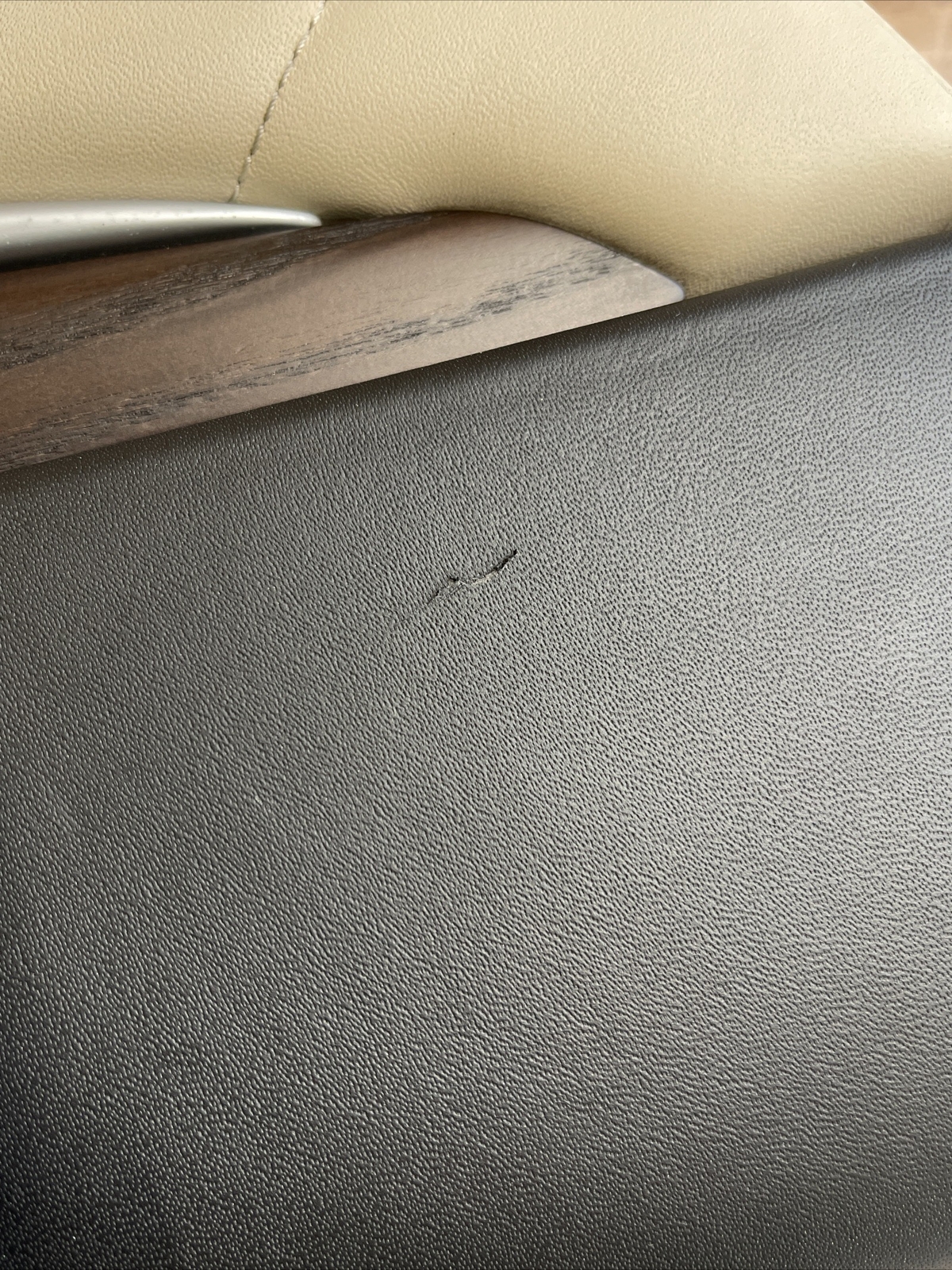2017-2020 Maserati Levante Set Rear Left Right Door Panel Beige Leather OEM