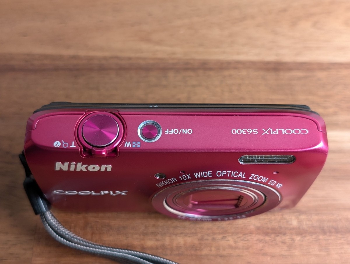 Excellent Nikon Coolpix s6300 16.0MP 10x Compact Digital Camera