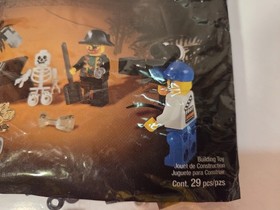 LEGO 1411 Studios: Pirates  & Skeleton Treasure Hunt  ages 6+ New in Polybag