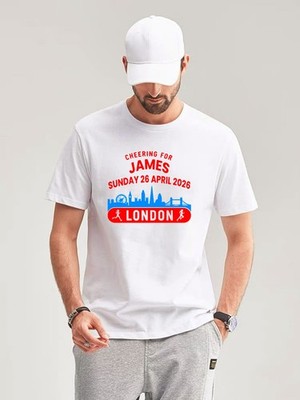 Personalisiertes Cheering For James T-Shirt, London 26. April 26 Skyline Grafik Tee