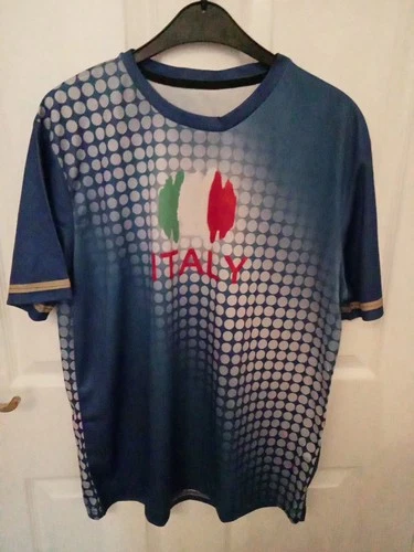 Italy T Shirt Perhaps Football? Size M New