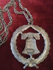 Silver Tone Liberty Bell Medallion Pendant Necklace Vintage Rafaelian Cranston — photo 4