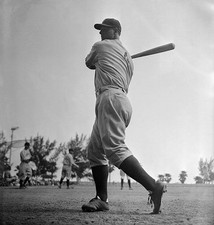 Lou Gehrig Warming Up Against The Boston Braves 1923 Old Baseball Photo