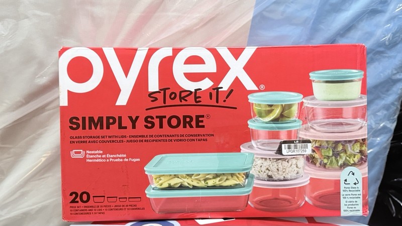 Pyrex Storage Containers
