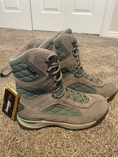 Vasque Thinsulate Ultra Dry Cold-Hold Women&rsquo;s Hiking Boots Size 8- Mid Top &ndash; New