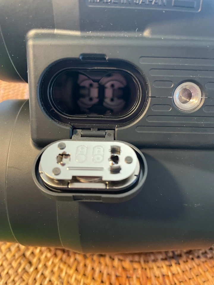 Canon 18x50 Image Stabilization All-Weather Binoculars w/Case & Neck Strap. FINE - Image 3 of 4