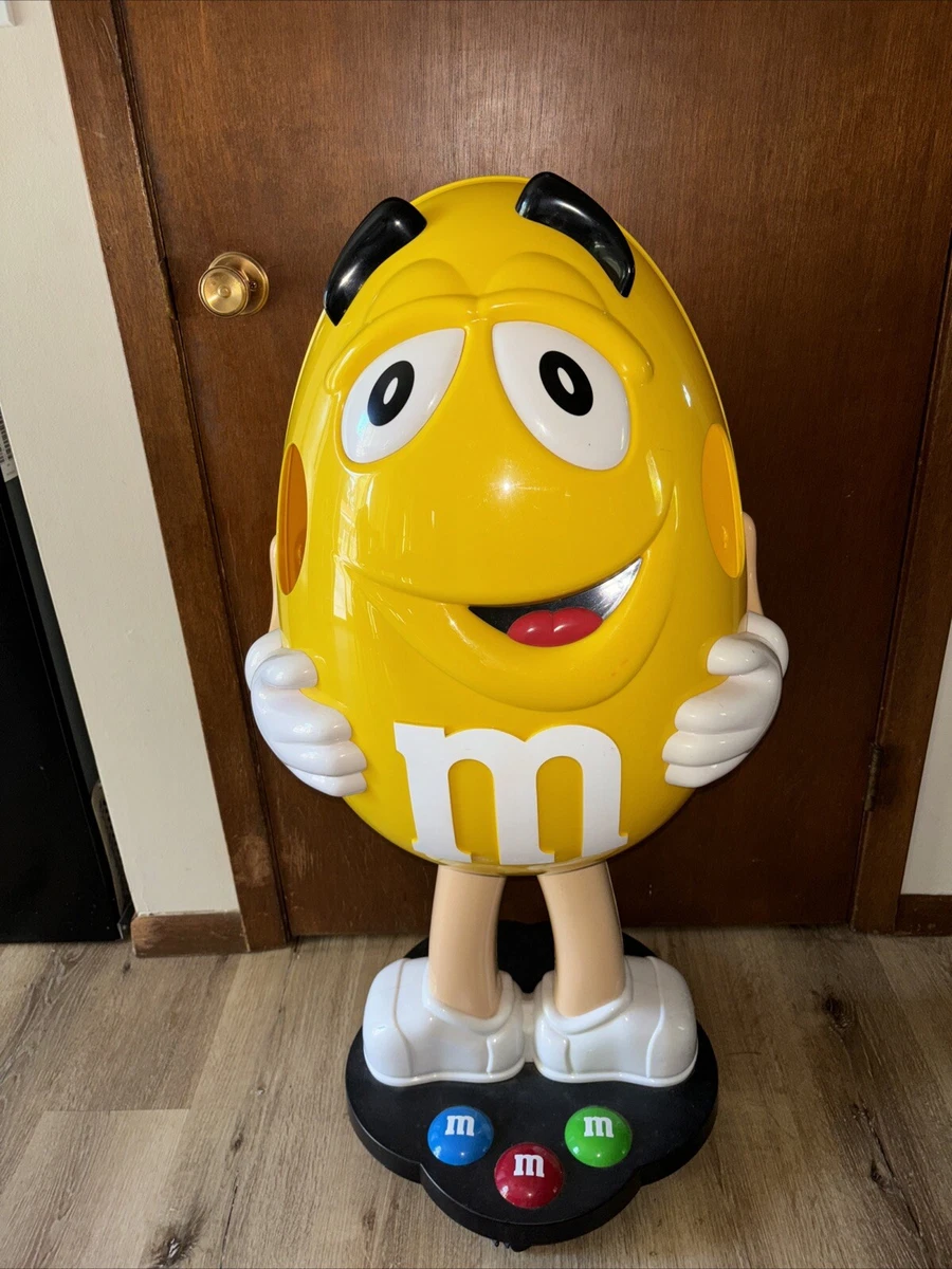 M&M Store Display | eBay
