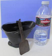ORIG OLD TIN TOY COAL HOD with SHOVEL 6" HI FOR A SALESMAN SAMPLE STOVE TP8