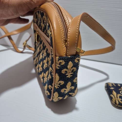 Royal Tapisserie Fleur de Lys Cross Body Shoulder bag with Coin Purse - Picture 5 of 9
