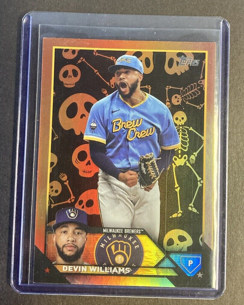 2023 Topps Update Devin Williams Skeleton Foil /50 #US91