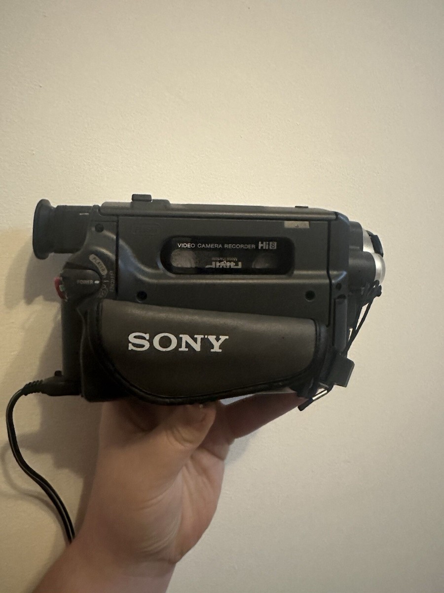 SONY　CCD-TRV106　Hi8　8mm対応 Sony PAL Hi8 Standard 8 Handycam Analogue Camcorder Video Transfer