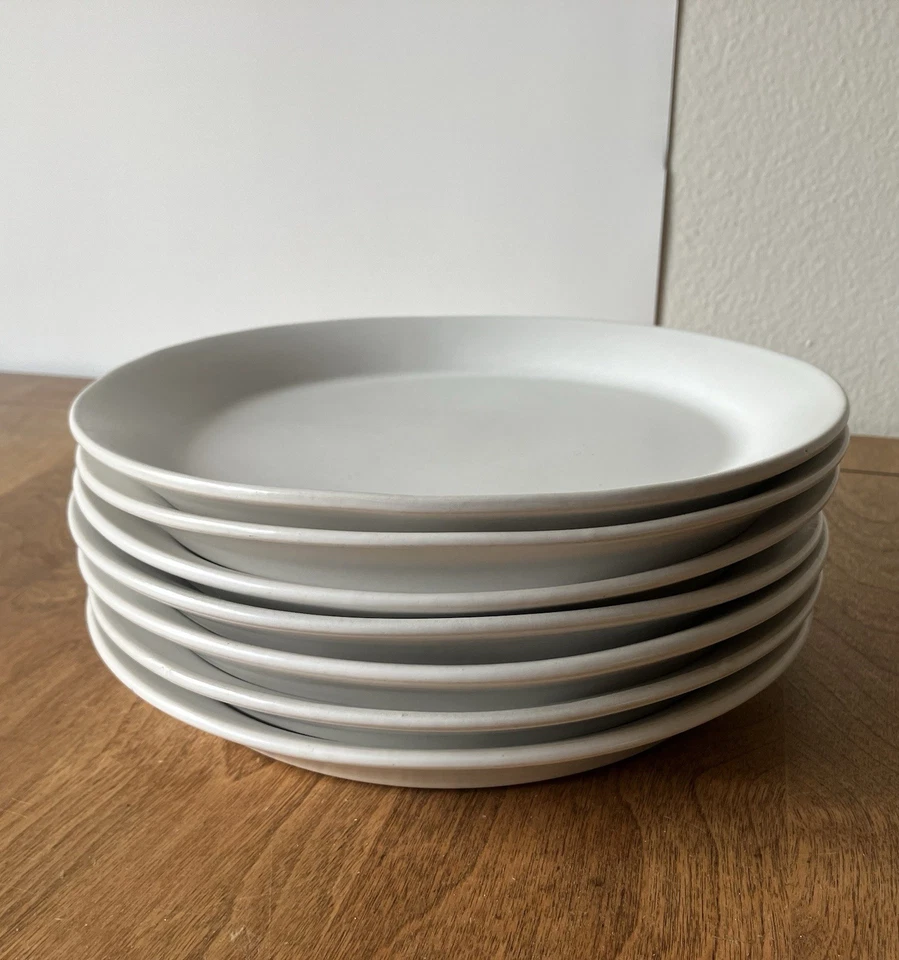 7 plates Bennington Potters 1629 set matte white lot mid century modern Vermont - Image 3 of 4