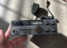 Realistic HTX-100 10-Meter SSB/CW Ham Radio Transceiver Powers On UNTESTED