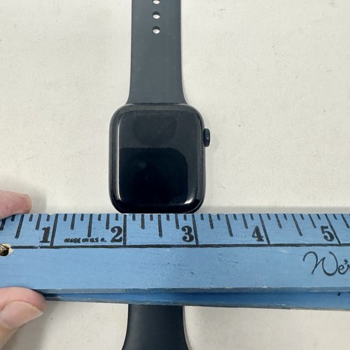 Apple Watch Series 8 45mm Midnight Aluminum Case Sport Band 32GB GPS + Cellular - Photo 12 sur 16