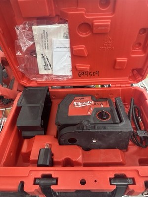 Milwaukee 3522-21 USB Rechargeable Green Cross Line & Plumb Points Laser