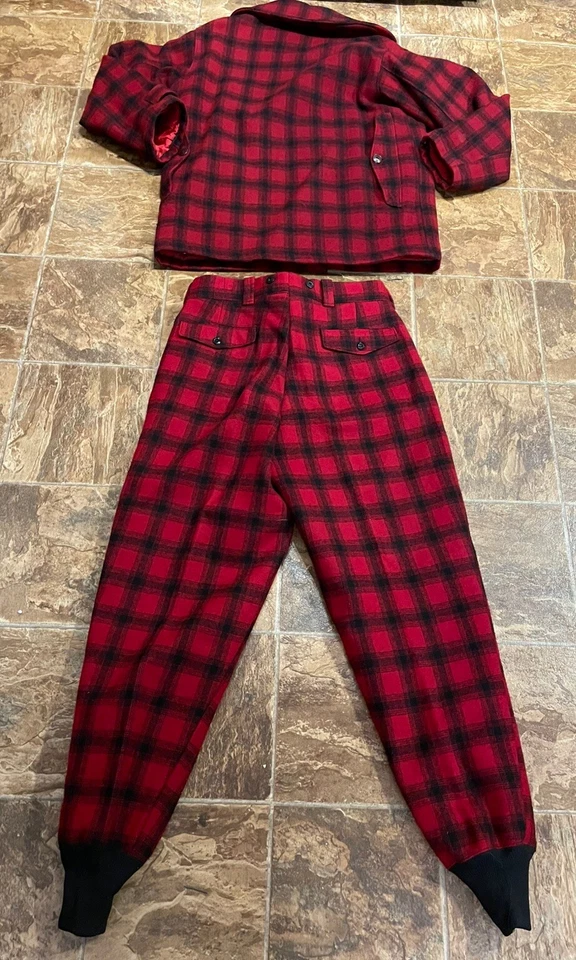 Vintage Woolrich Mackinaw Plaid Wool Hunting Suit 40 Jacket & 32x32 Pant Set - Image 3 of 4